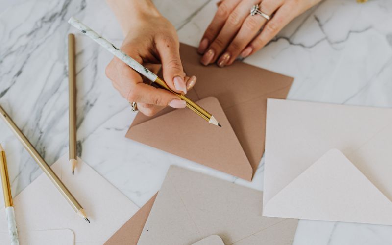 Gợi ý mẫu viết thư cho bạn hay nhất. (Ảnh: Sưu tầm Internet)