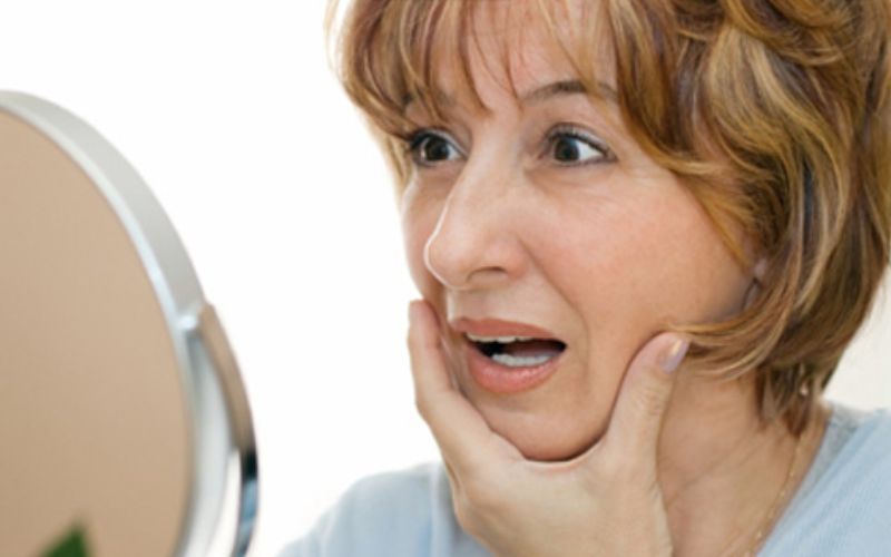 Tuổi tác ảnh hưởng đến quá trình chuyển phôi. (Ảnh: Sưu tầm Internet)