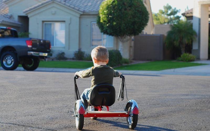 Phát huy khả năng phản xạ và nhanh nhẹn của các bé trai. (Ảnh: Sưu tầm Internet)