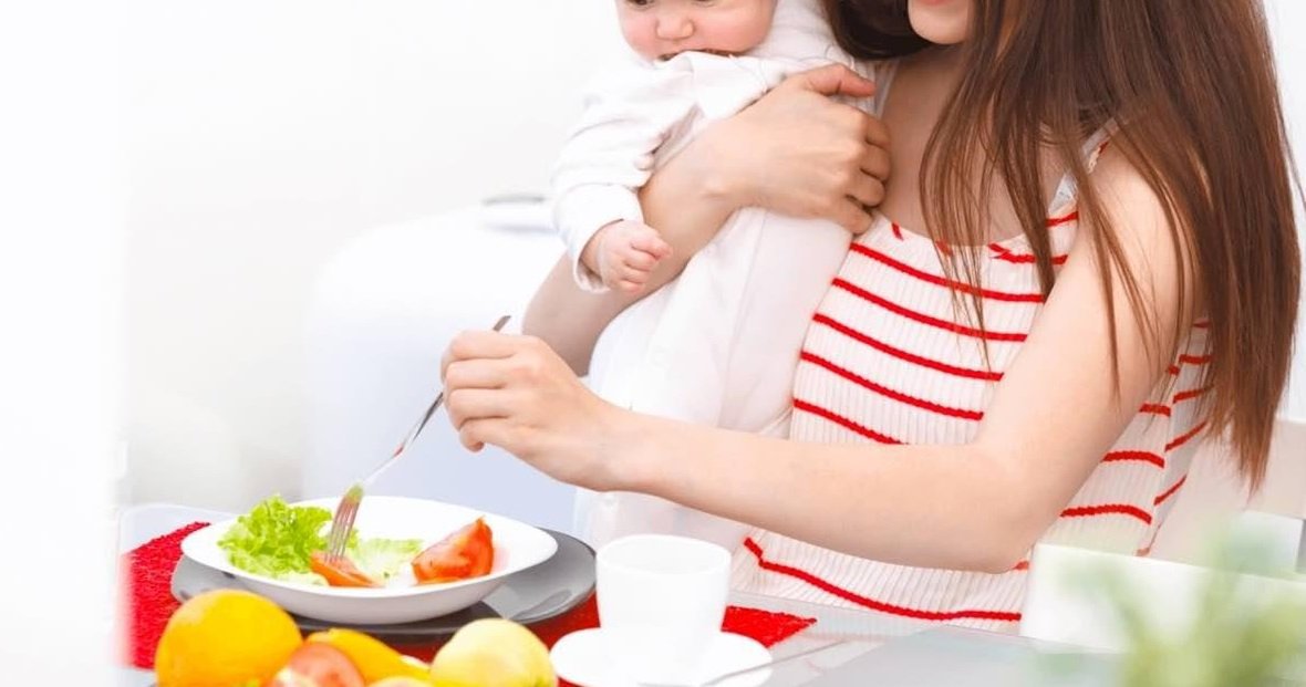 Đảm bảo dinh dưỡng cho mẹ giúp bé tăng trưởng tốt. (Ảnh: Sưu tầm internet)