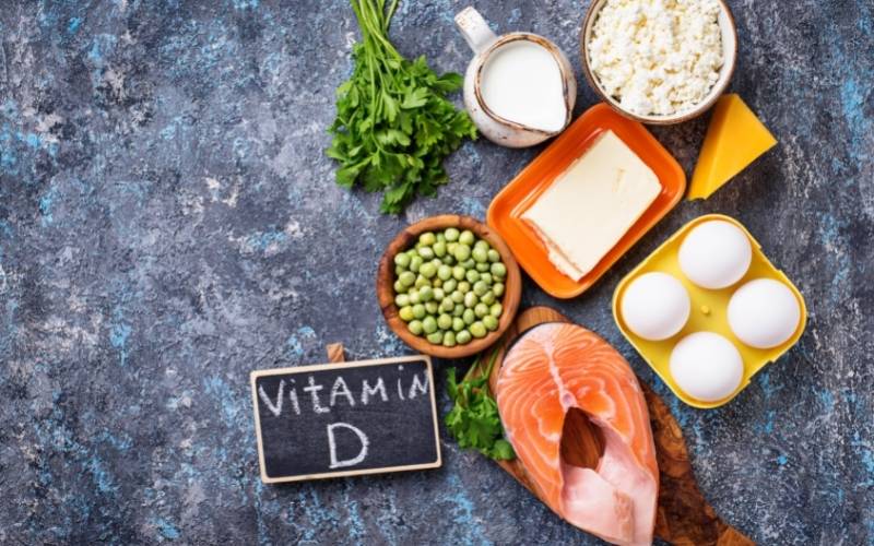 Bổ sung vitamin D và kẽm giúp cơ thể hấp thụ canxi tốt. (Ảnh: Sưu tầm Internet)