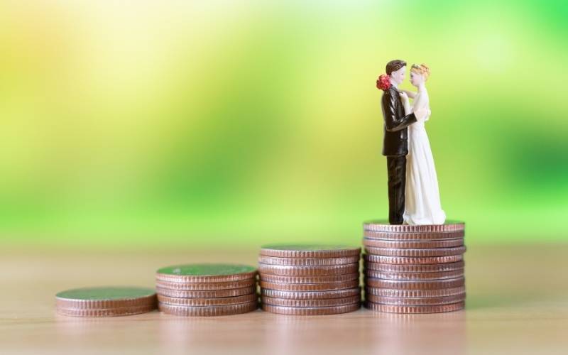 Sẵn sàng tài chính để sinh con trong điều kiện tốt nhất. (Ảnh: Sưu tầm Internet)