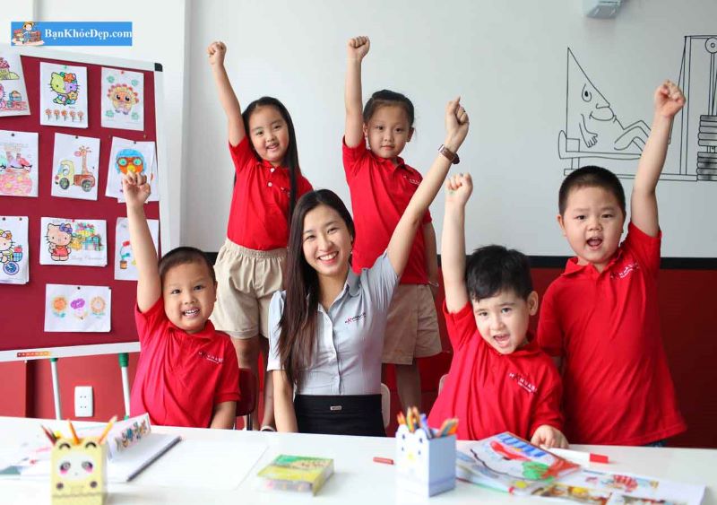 Trẻ nhận biết chữ số. (Ảnh: Sưu tầm Internet)