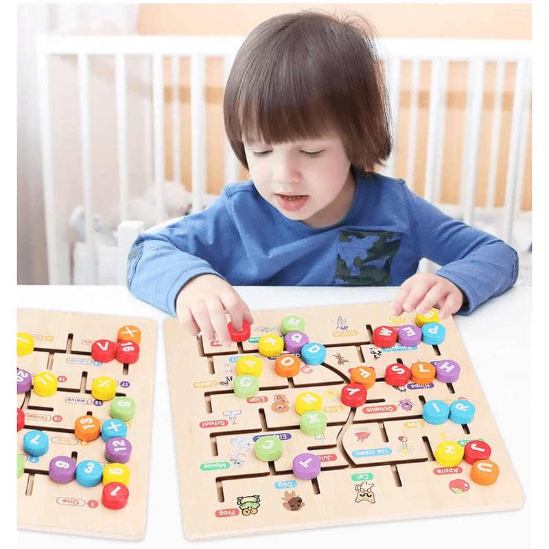 Bảng học toán và sắp xếp số phát triển trí tuệ. (Ảnh: Sưu tầm Internet)