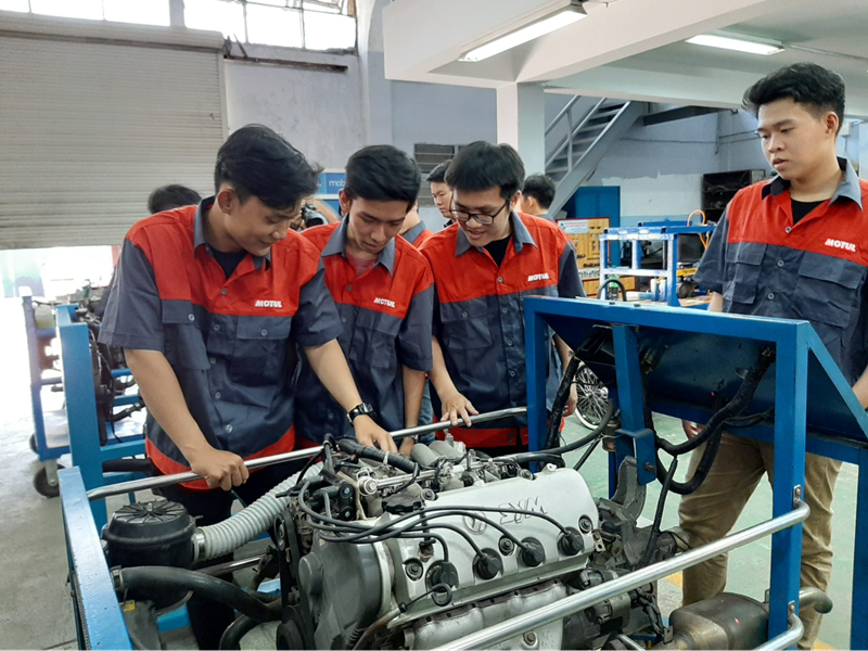 Khối ngành Kỹ thuật là nhóm ngành chủ lực trong quá trình công nghiệp hóa - hiện đại hóa. (Ảnh: Sưu tầm Internet)