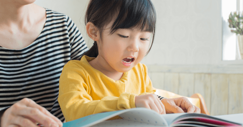 Lưu ý cần nhớ để trẻ 5-6 tuổi phát triển ngôn ngữ hiệu quả. (Ảnh: Sưu tầm Internet)