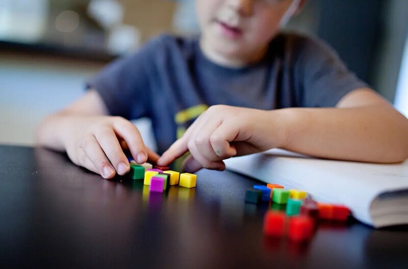 Học toán phương pháp mathnasium giúp con có nền tảng toán học vững chắc (Nguồn ảnh: Sưu tầm internet)