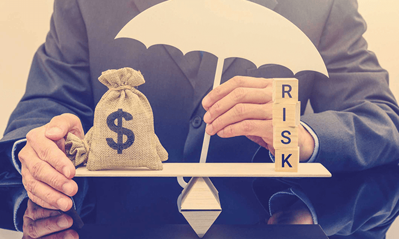 Kiểm tra và điều chỉnh kế hoạch tài chính. (Ảnh: Sưu tầm Internet)