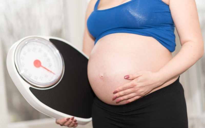Bà bầu 29 tuần tăng khoảng 8,6 - 11,3 kg. (Ảnh: Sưu tầm Internet)