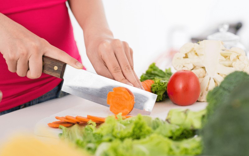 Mẹ bầu hãy xây dựng thực đơn phù hợp với giai đoạn này. (Ảnh: Sưu tầm Internet)