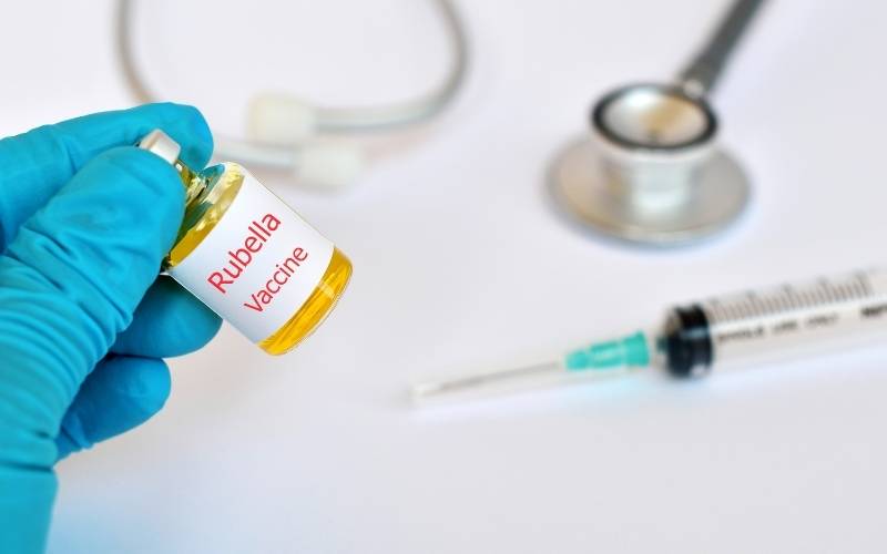 Nên tiêm sởi - quai bị - rubella trước mang thai từ 1 đến 3 tháng. (Ảnh: Sưu tầm Internet)