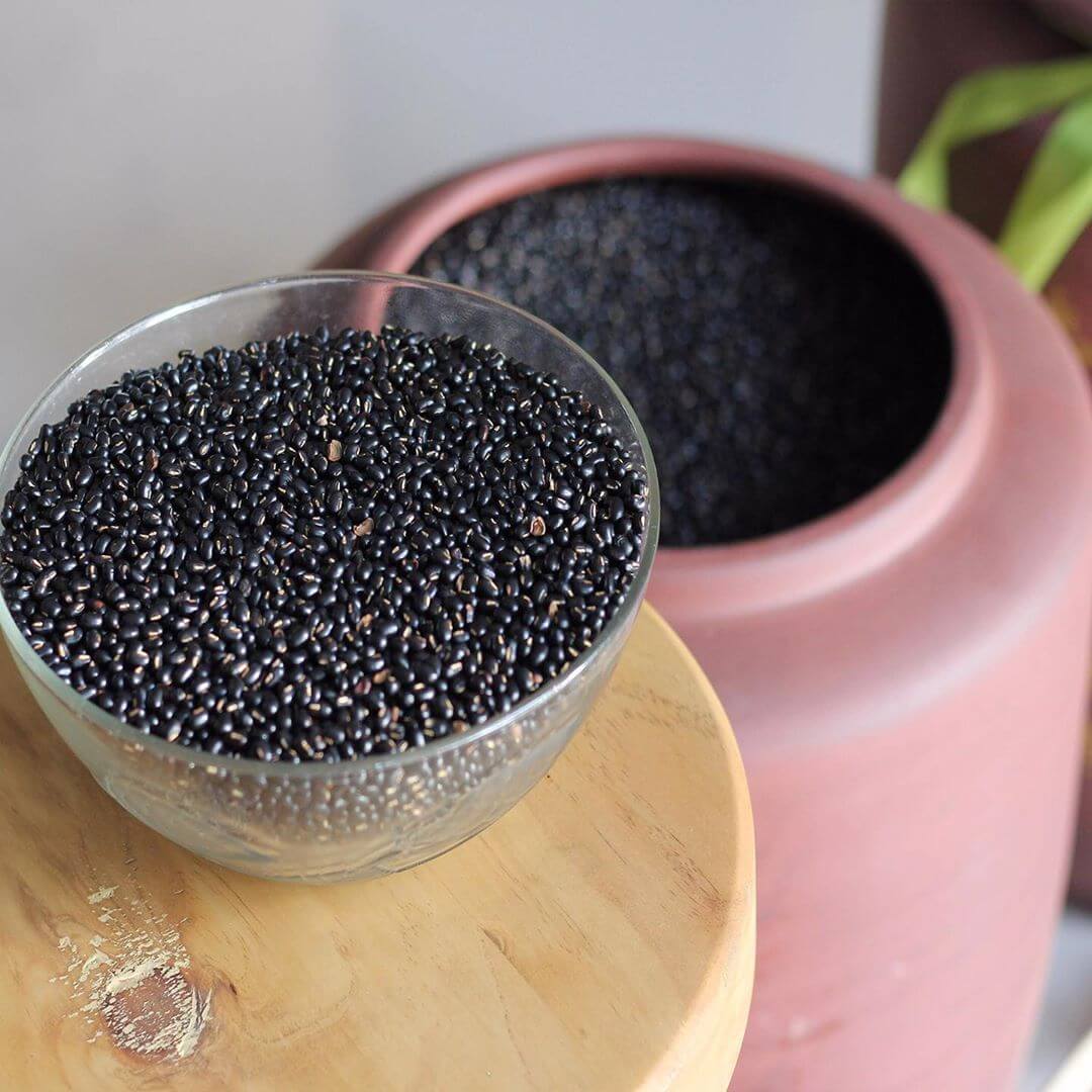 Những ai không nên uống nước đỗ đen? (Ảnh: Sưu tầm Internet)