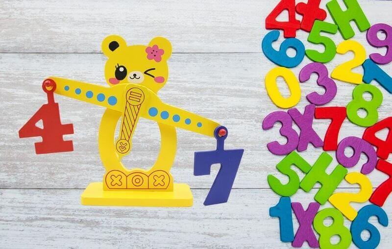 Những bài tập với hình ảnh vui nhộn thu hút sự chú ý của bé. (Ảnh: Sưu tầm Internet)