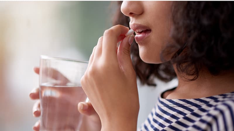 Chỉ nên dùng thực phẩm chức năng khi cơ thể có dấu hiệu suy nhược theo chỉ dẫn của các chuyên gia. (Ảnh: Sưu tầm Internet)