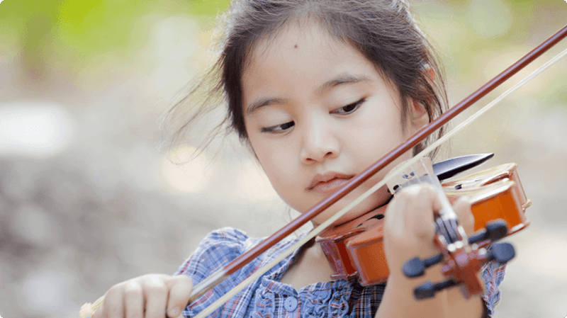 Lời khuyên cho phụ huynh khi cho trẻ học violin. (Ảnh: Sưu tầm Internet)