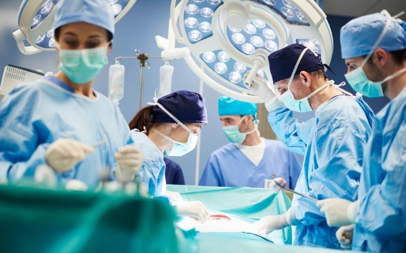 Phẫu thuật cắt u xơ tử cung. (Ảnh: Sưu tầm Internet)
