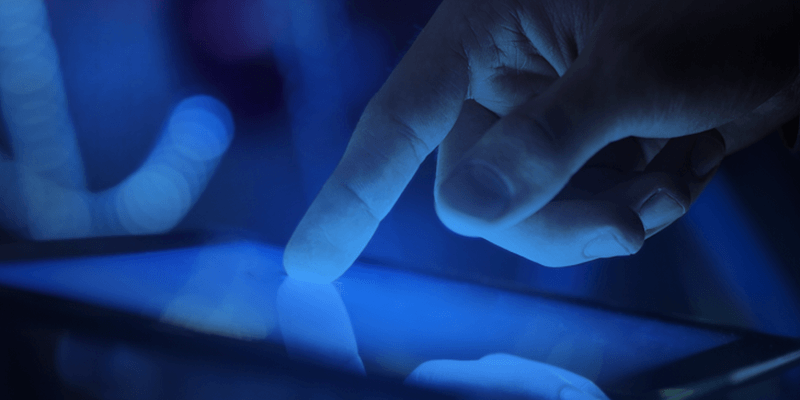 Tác hại của ánh sáng xanh. (Ảnh: Sưu tầm Internet)