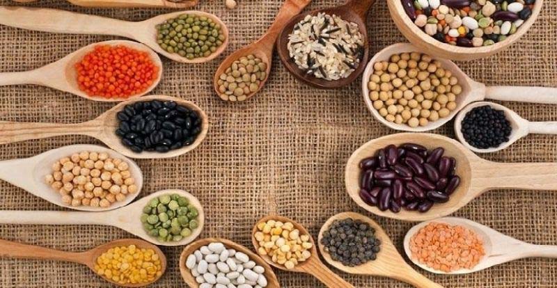 Bị trĩ khi mang thai nên ăn các loại thực phẩm giàu chất xơ, uống nhiều nước. (Ảnh: Sưu tầm Internet)