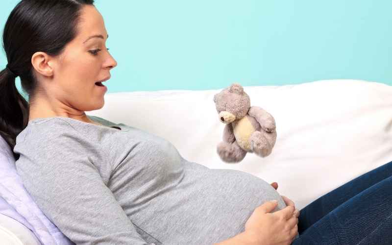 Mẹ bầu cần theo dõi thai nhu đạp nhiều hay ít. (Ảnh: Sưu tầm Internet)