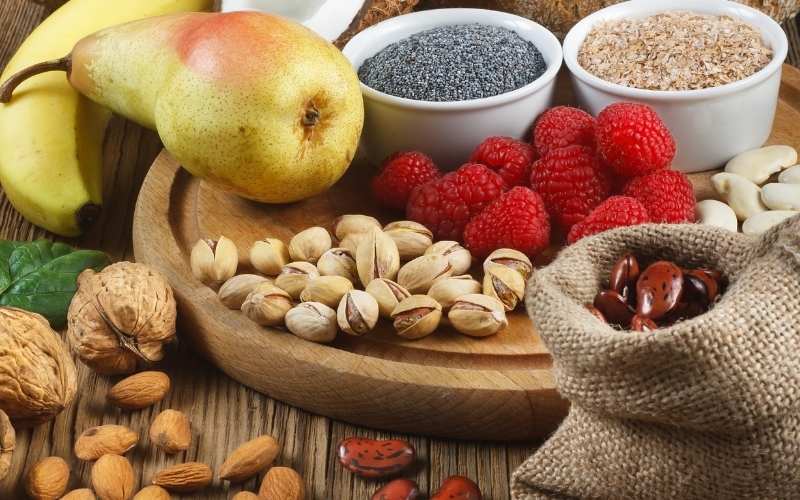 Lựa chọn thực phẩm giàu chất xơ không hòa tan. (Ảnh: Sưu tầm Internet)