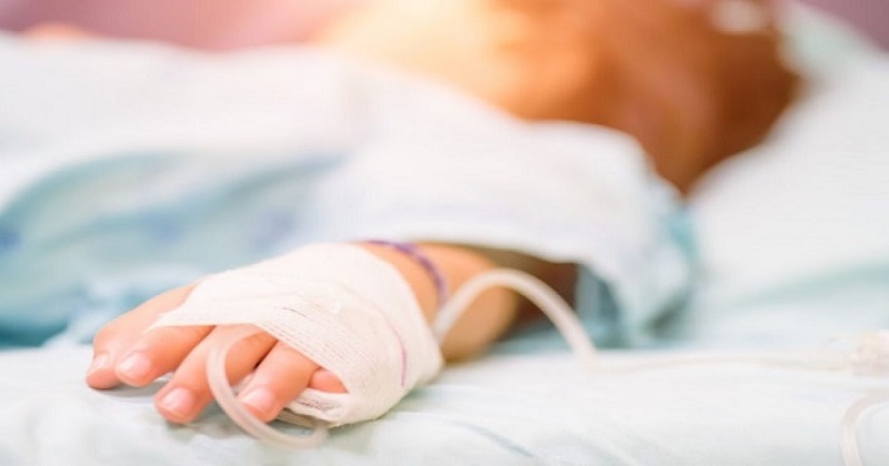 Bú sữa mẹ trong 6 tháng hoặc hơn sẽ làm giảm được nguy cơ mắc bệnh ung máu (Ảnh: Sưu tầm Internet)