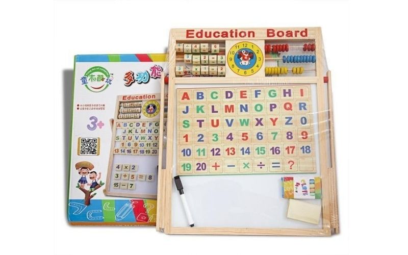 Bảng học chữ nam châm với kiểu dáng đẹp đẽ, bắt mắt. (Ảnh: Sưu tầm Internet)