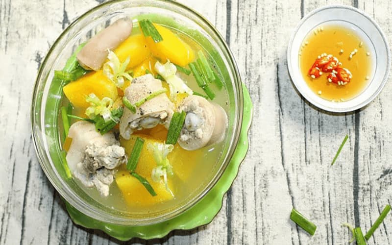 Món ngon lợi sữa - đu đủ hầm giò heo. (Ảnh: Sưu tầm Internet)