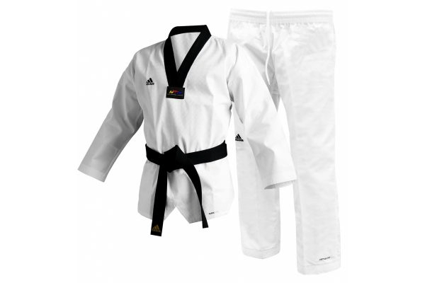 Trang phục Karate. (Ảnh: Sưu tầm Internet)