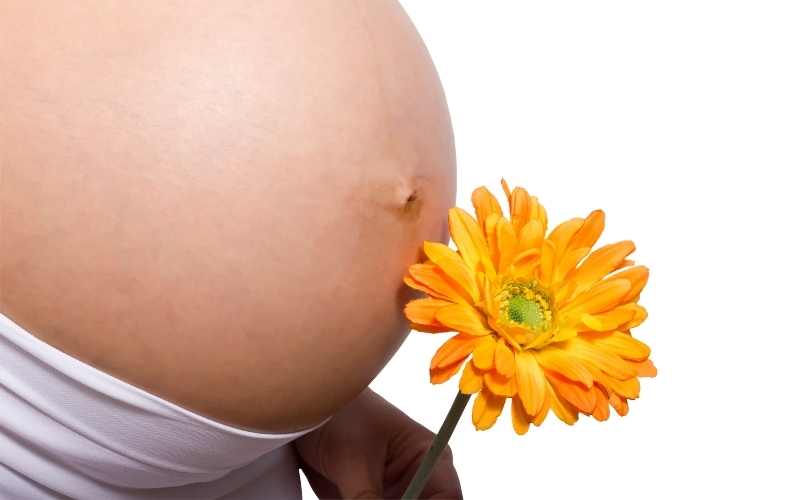 Bụng căng cứng không nguy hiểm nhưng mẹ cần đi khám khi thấy bất thường.  (Ảnh: Sưu tầm Internet)