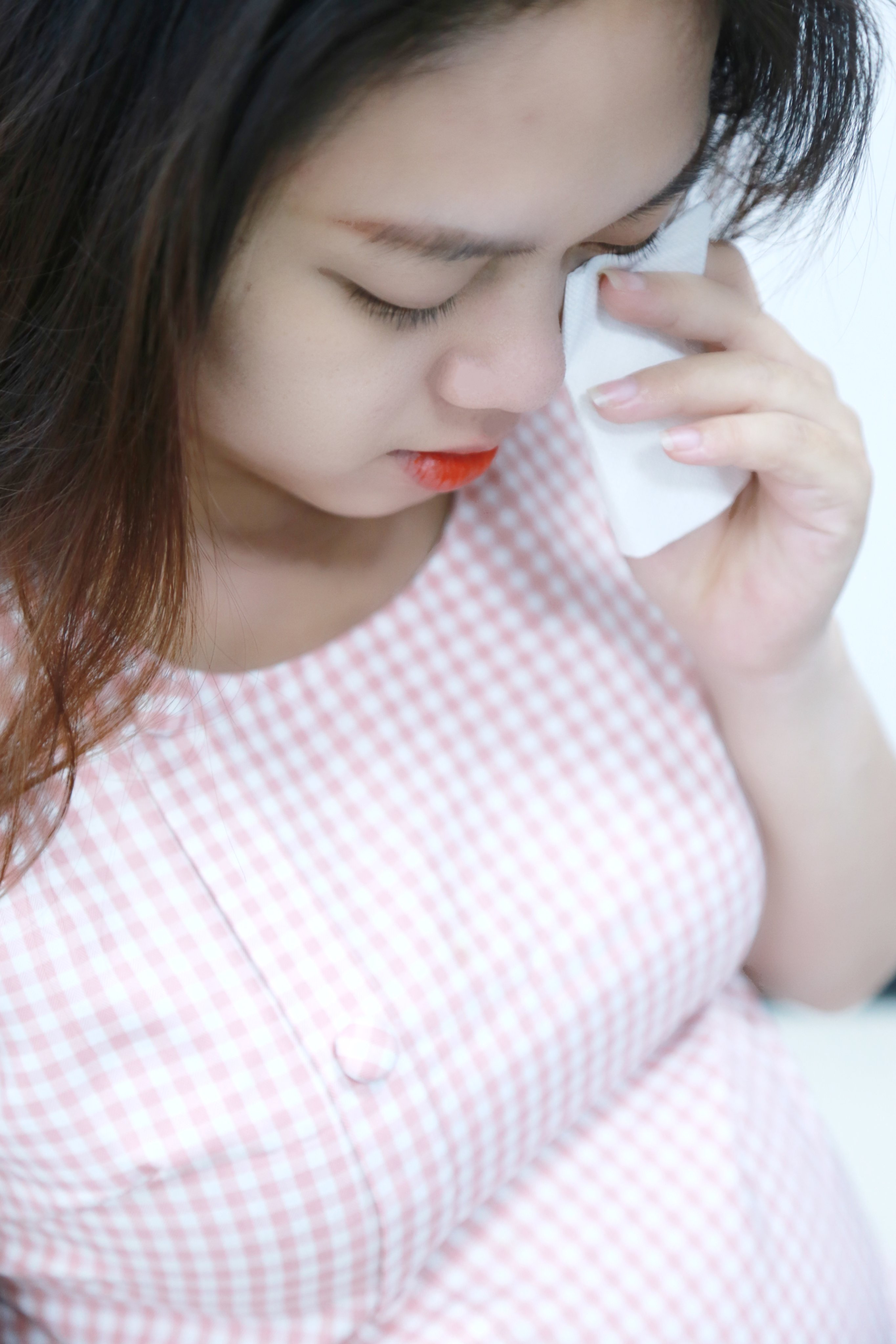 Phụ nữ mang thai rất dễ thay đổi tâm trạng bất thường. (Ảnh: Sưu tầm Internet)