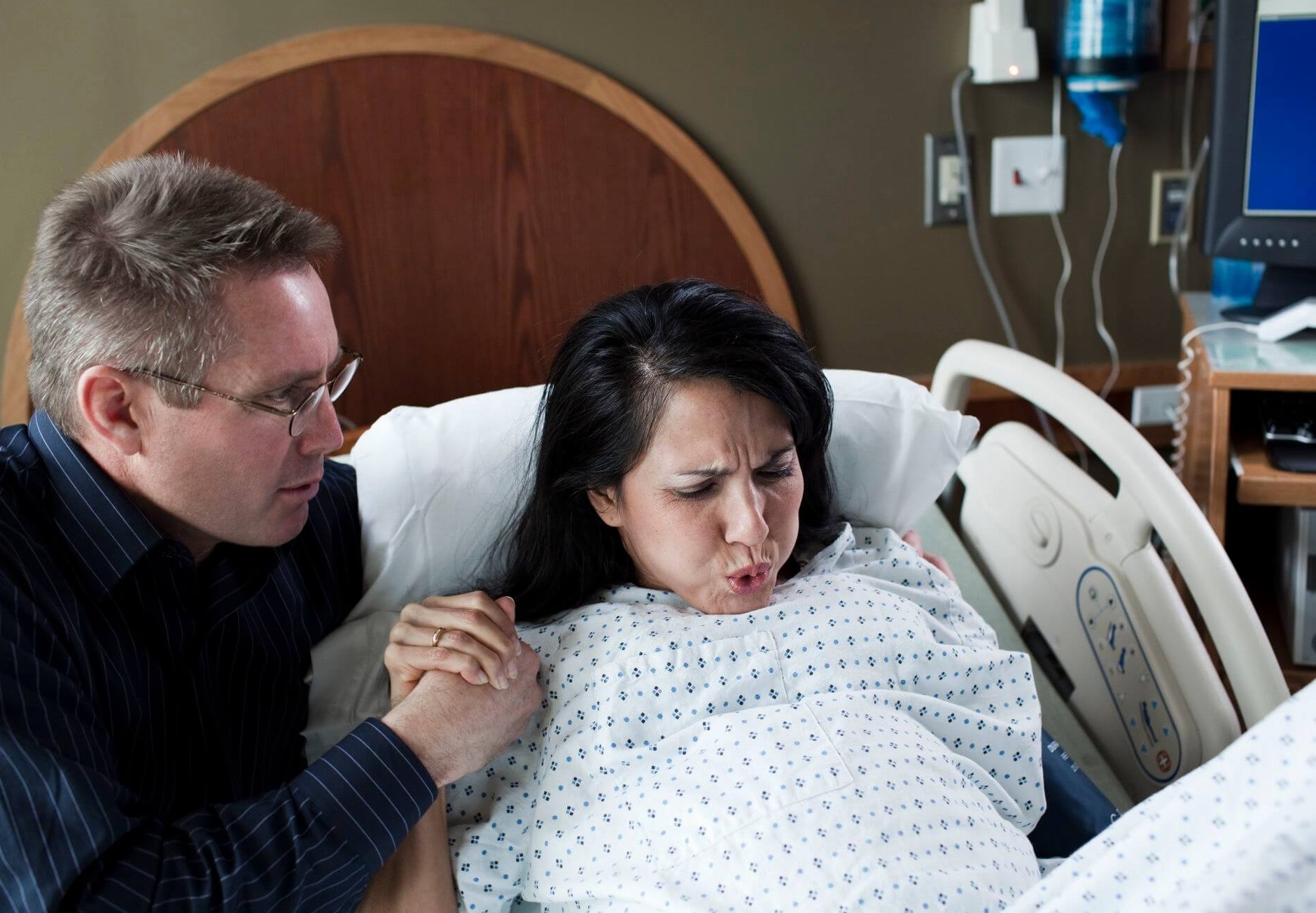 Mẹ bị tiêu chảy có thể là dấu hiệu chuyển dạ. (Ảnh: Sưu tầm Internet)