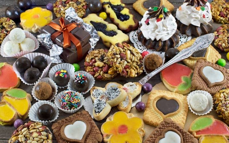 Ăn ngọt làm tăng nguy cơ béo phì. (Ảnh: Sưu tầm Internet)