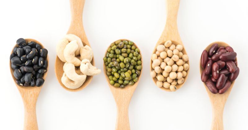 Một số lưu ý khi ăn chè thập cẩm, chè đỗ đen mẹ cần biết. (Ảnh: Sưu tầm Internet)