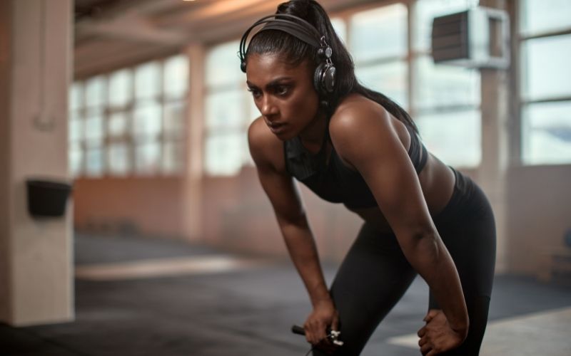 Nữ tập luyện quá sức có thể ảnh hưởng đến sính sản. (Ảnh: Sưu tầm Internet)