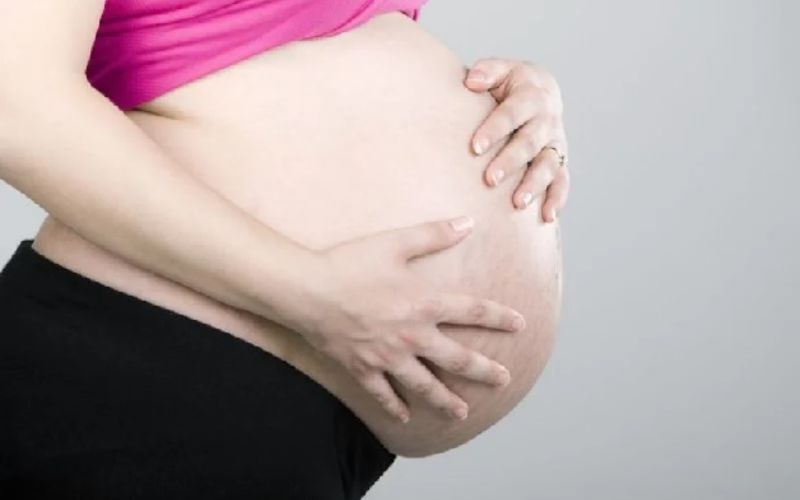 Hiện tượng bụng tụt ở bà bầu. (Ảnh: Sưu tầm internet)