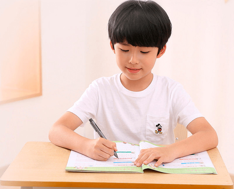 Bài tập về biện pháp tu từ ẩn dụ. (Ảnh: Sưu tầm Internet)