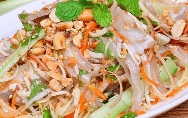 Món gỏi tai heo đu đủ. (Ảnh: Sưu tầm Internet)