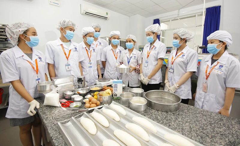 Nhu cầu về nhân lực chất lượng cao trong ngành công nghệ thực phẩm luôn ổn định. (Ảnh: Sưu tầm Internet)