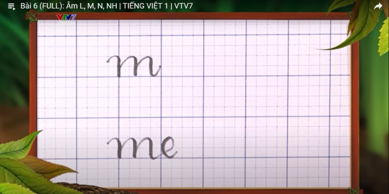 Luyện viết chữ cái đơn giản. (Ảnh: VTV7)