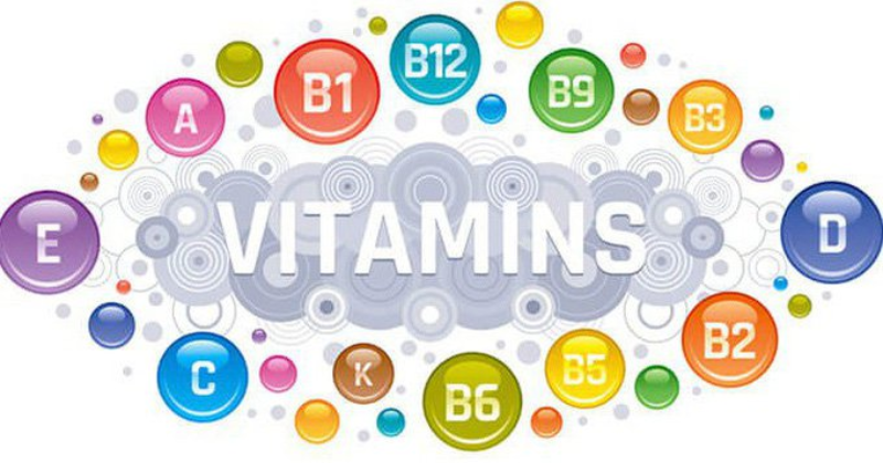 Các vitamin trong sữa mẹ hỗ trợ trẻ phát triển toàn diện (Ảnh: Sưu tầm Internet)