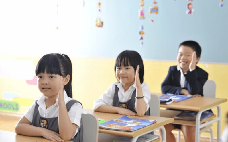 Trẻ hứng thú học bài. (Ảnh: Sưu tầm Internet)