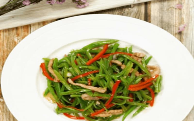 Món đậu lăng xào thịt. (Ảnh: Sưu tầm Internet)