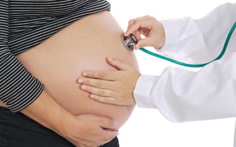 Mẹ bầu nên thực hiện xét nghiệm dị tật thai nhi tại các cơ sở uy tín, chất lượng. (Ảnh: Sưu tầm Internet)