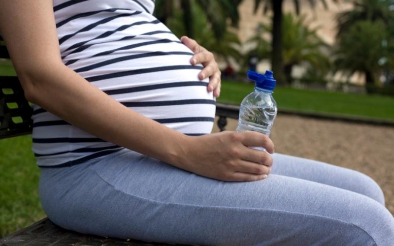 Nên uống nước khi tập thể dục. (Ảnh: Sưu tầm Internet)