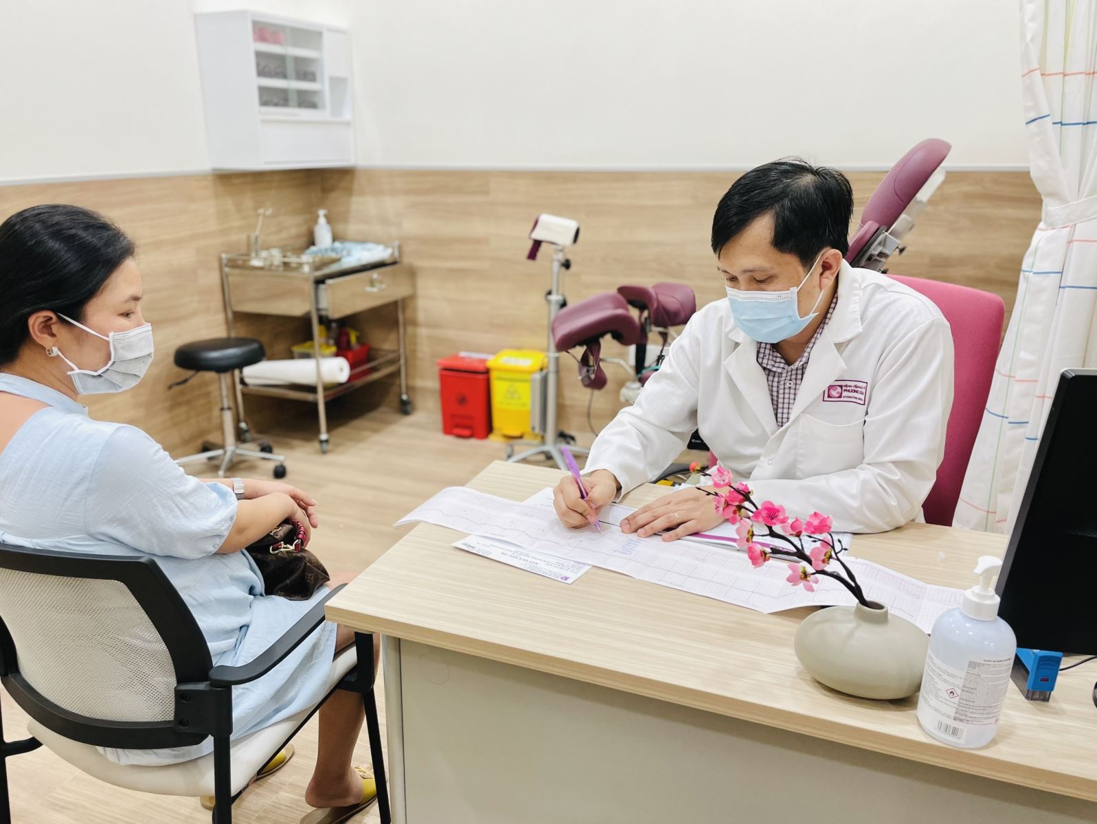 Những dấu hiệu bất thường cần đi khám ngay. (Ảnh: Sưu tầm Internet)