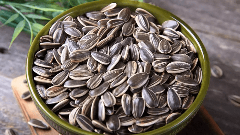 Các loại hạt dinh dưỡng cho bà bầu: Hạt hướng dương. (Ảnh: Sưu tầm Internet)