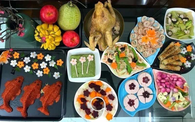 Mâm cơm cúng ông Công ông Táo ngày 23 tháng Chạp Âm lịch. (Ảnh: Sưu tầm internet)