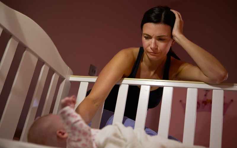 Mang thai quá sớm sau sinh mổ khiến mẹ không đủ sức chăm con và dưỡng thai. (Ảnh: Sưu tầm Internet)