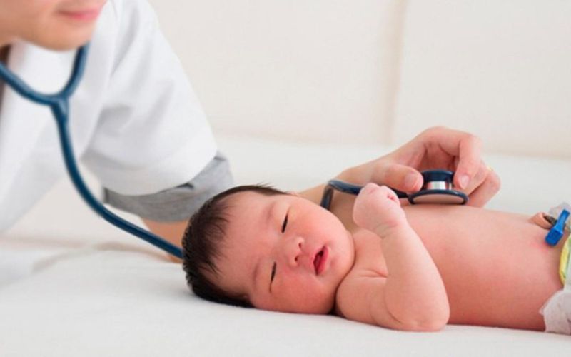 Trẻ sinh ra bị dị tật sứt môi, hở hàm ếch (Ảnh: Sưu tầm Internet)