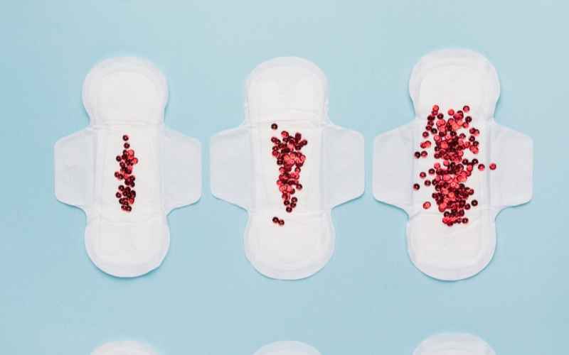 Mang thai 10 tuần bị ra máu không nên chủ quan. (Ảnh: Sưu tầm Internet)